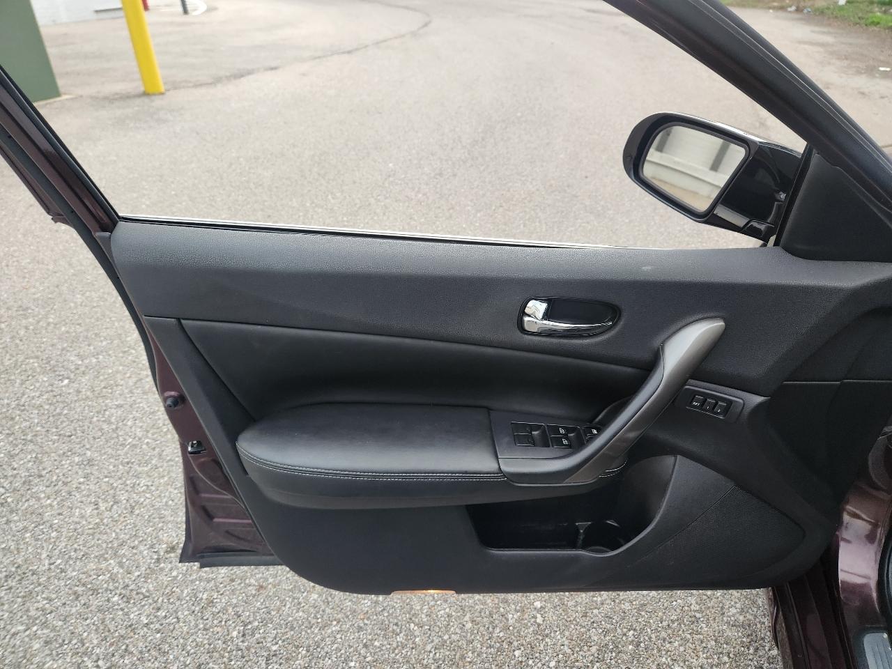 Nissan Maxima SV 2014