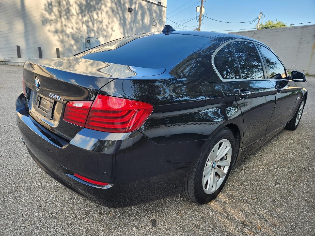 BMW 5-Series 528i 2014