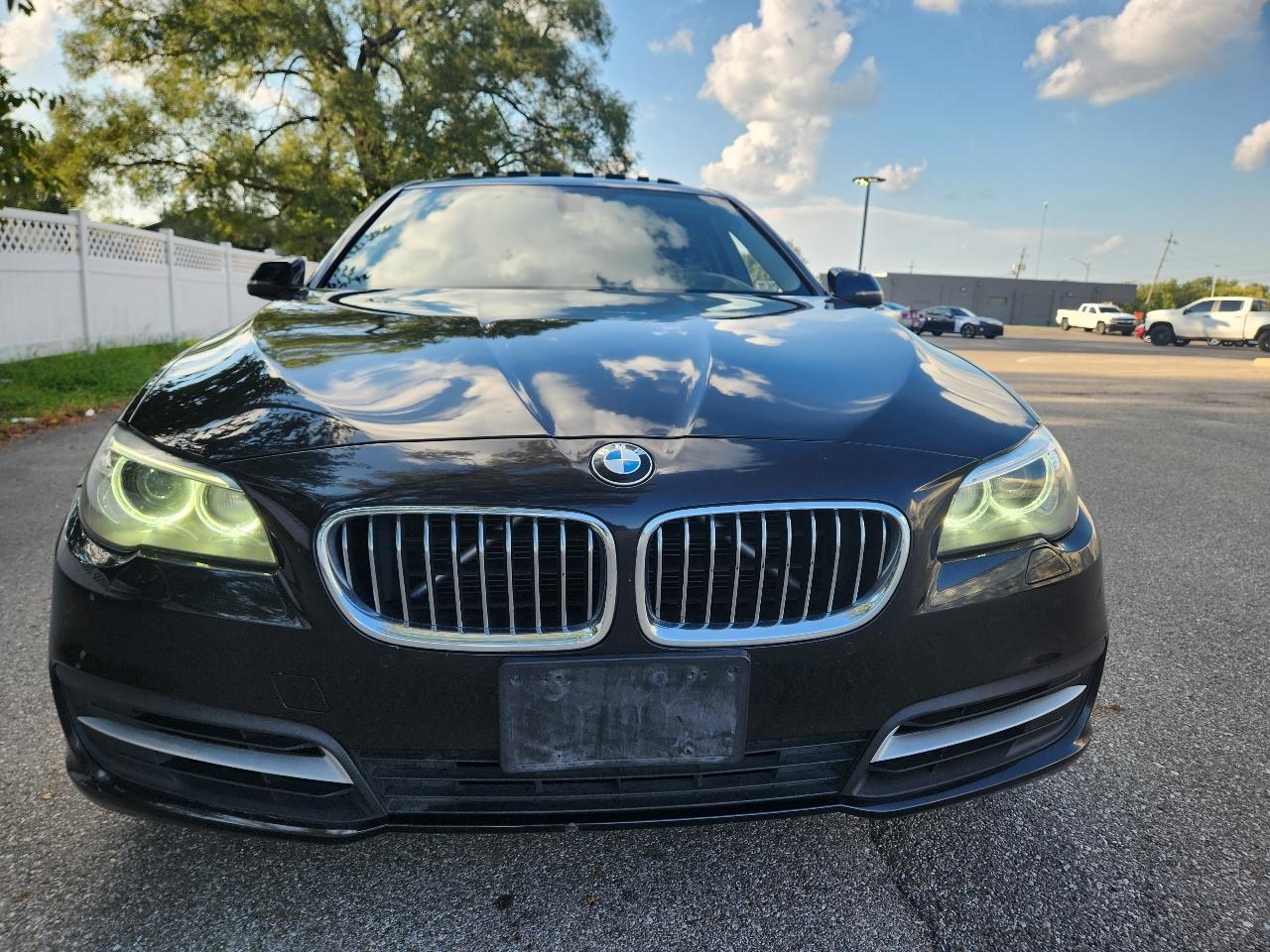 BMW 5-Series 528i 2014