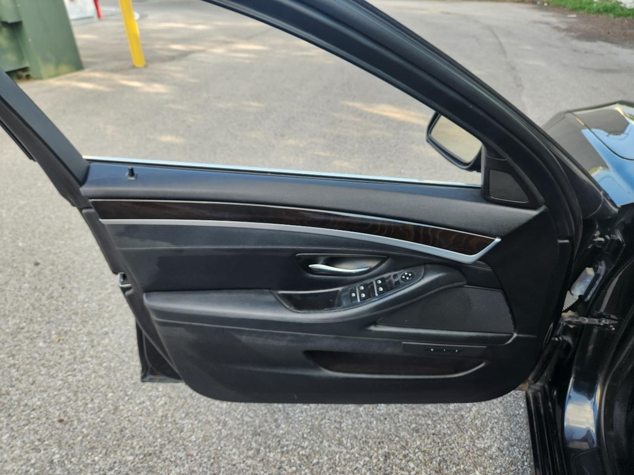 BMW 5-Series 528i 2014