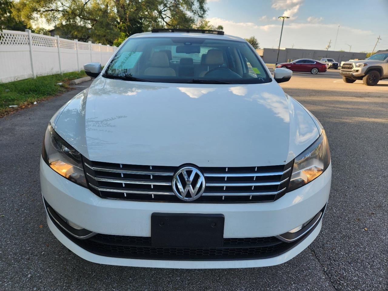 Volkswagen Passat 2.0L TDI SE AT 2014
