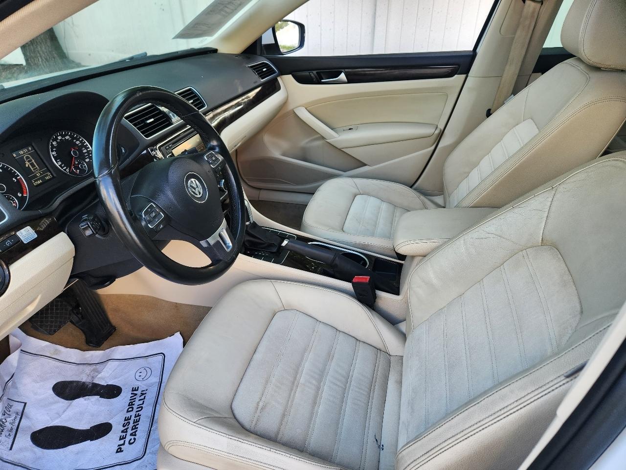 Volkswagen Passat 2.0L TDI SE AT 2014