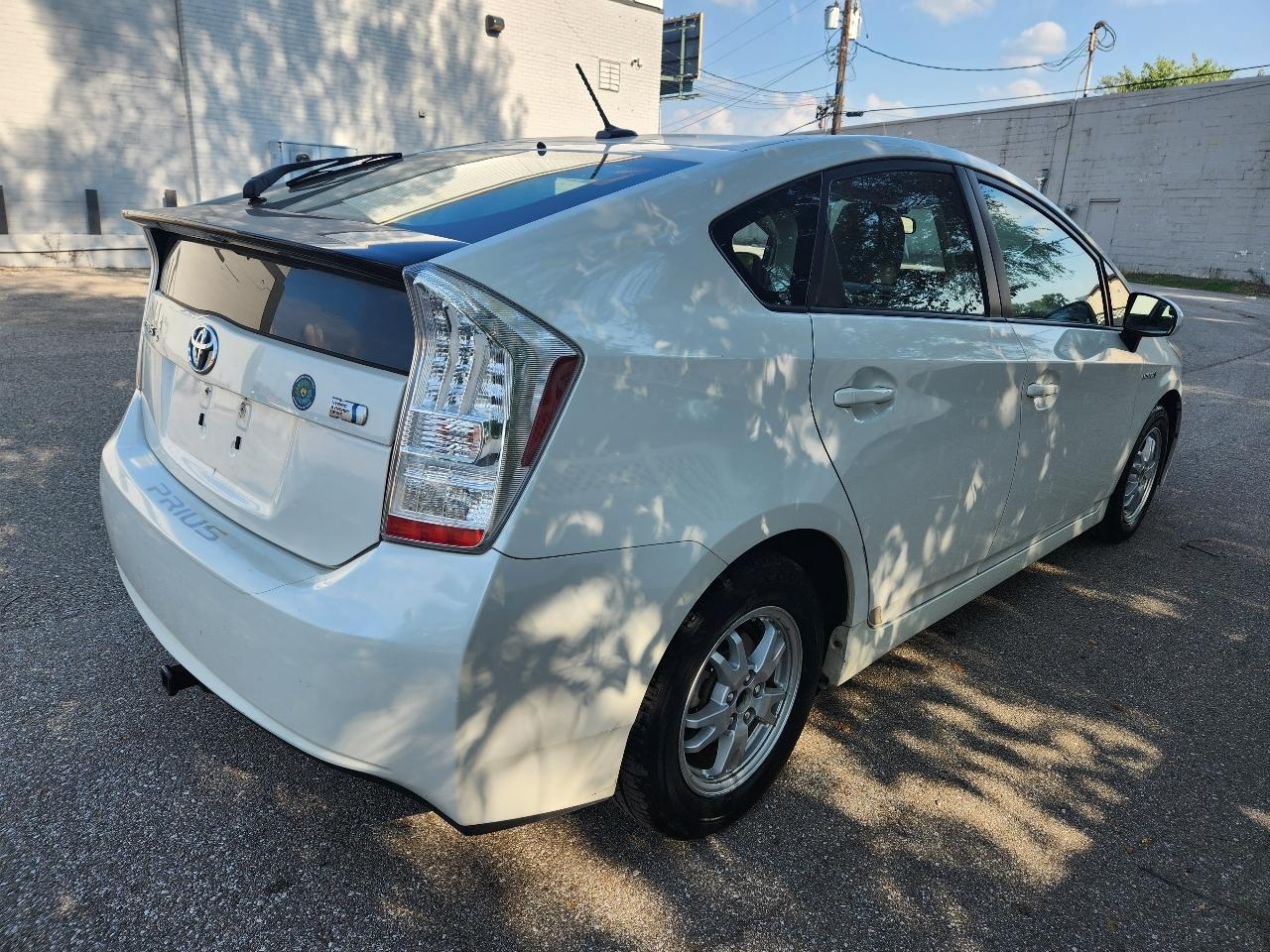 Toyota Prius Prius V 2010
