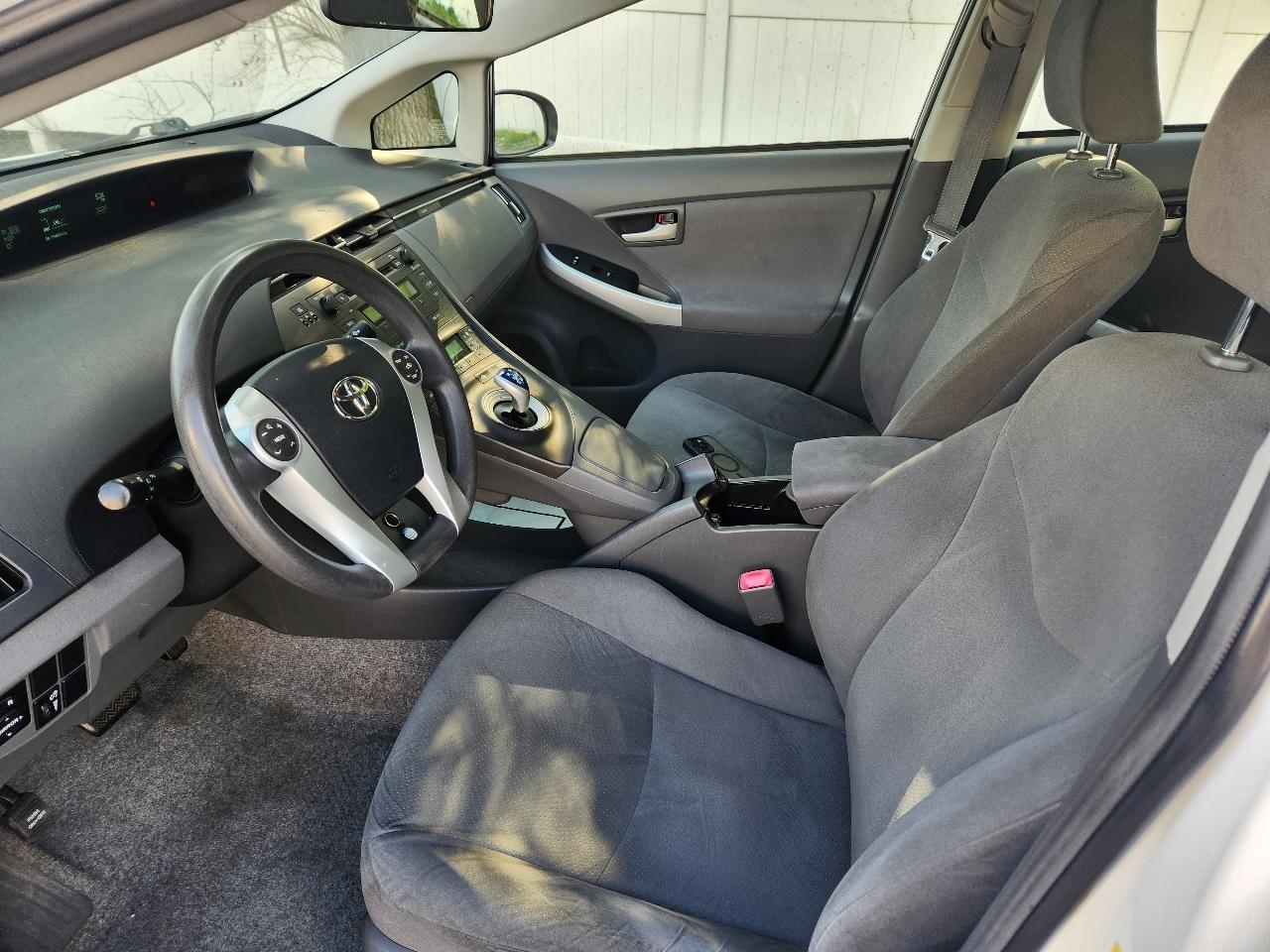 Toyota Prius Prius V 2010