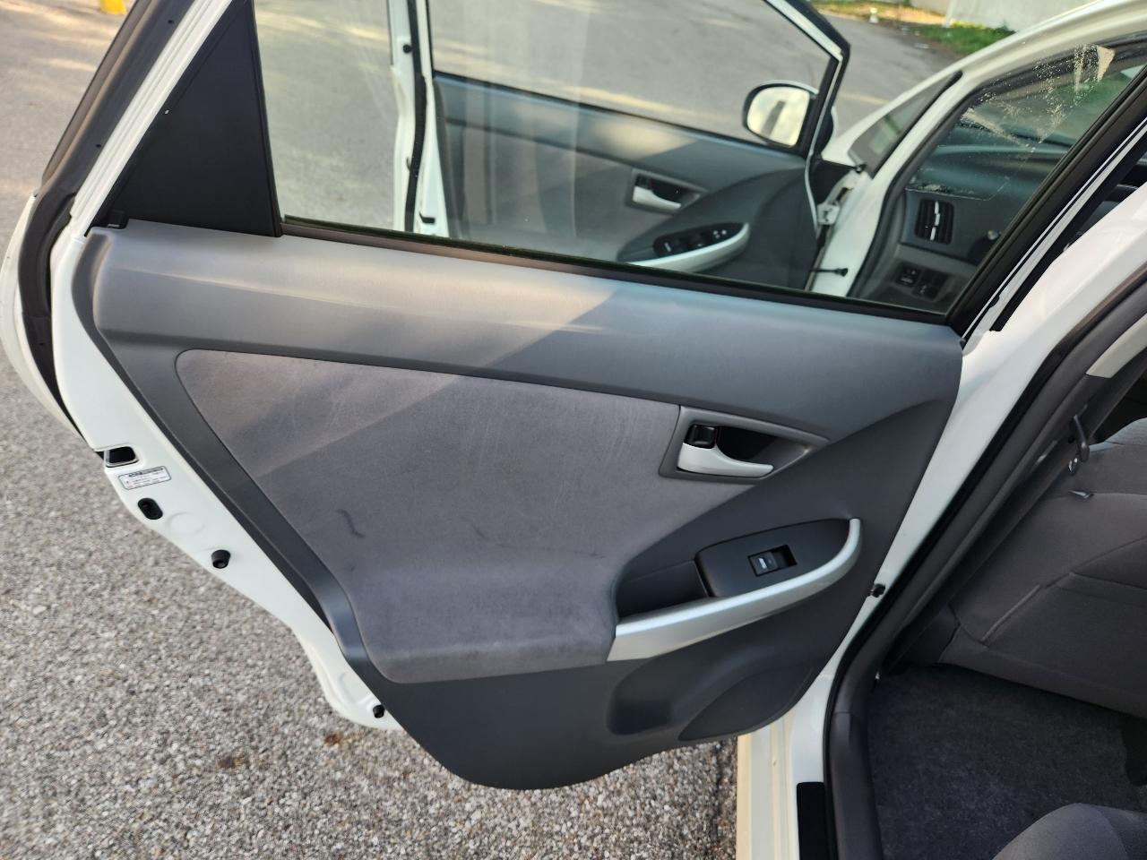 Toyota Prius Prius V 2010