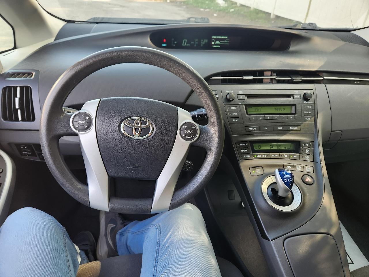 Toyota Prius Prius V 2010