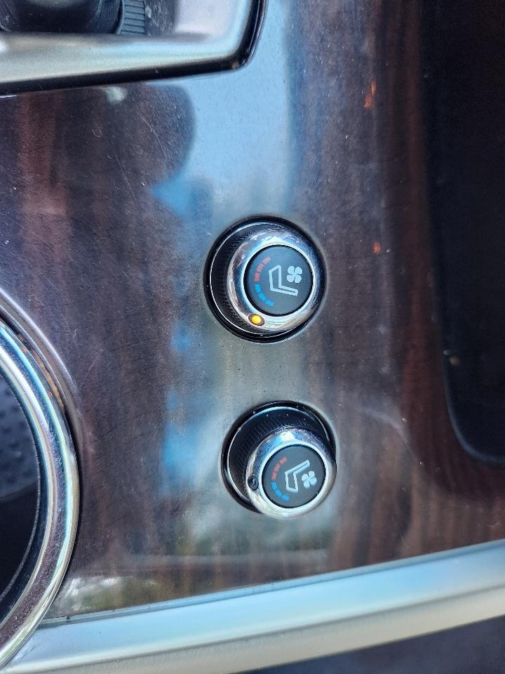 Nissan Pathfinder SV 4WD 2015