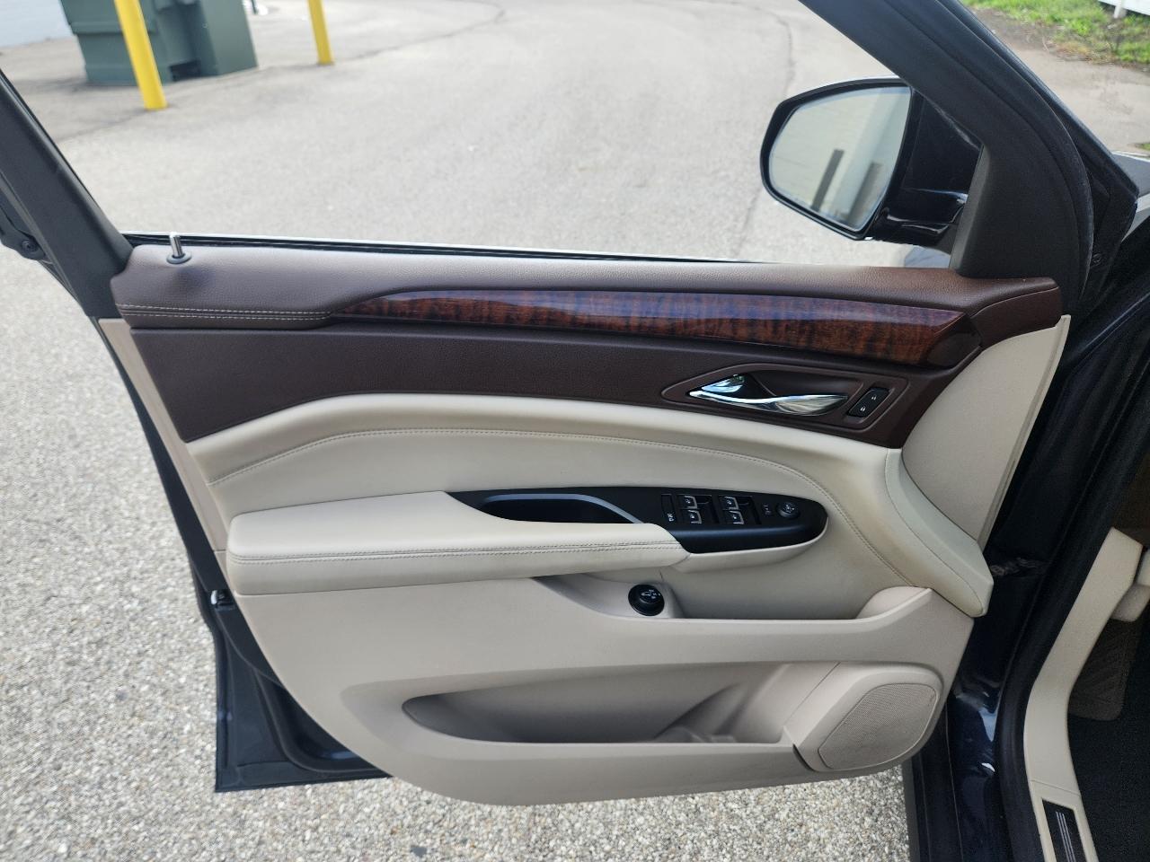 Cadillac SRX Premium Collection AWD 2014