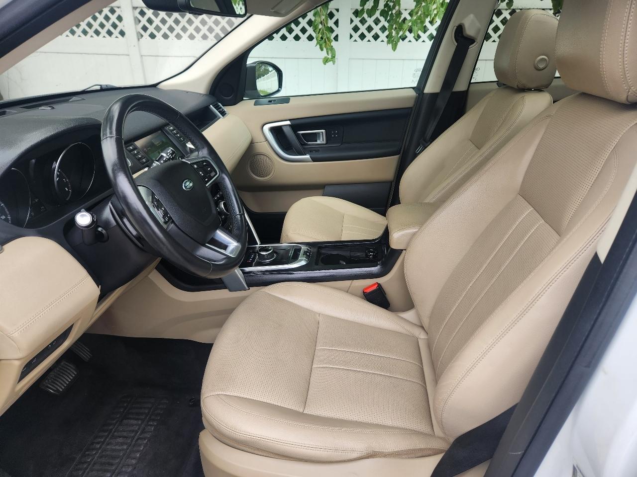 Land Rover Discovery Sport photo 8