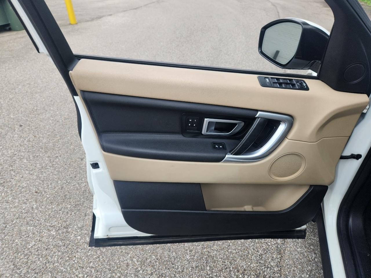Land Rover Discovery Sport photo 9