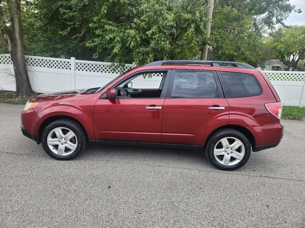 Subaru Forester photo 2