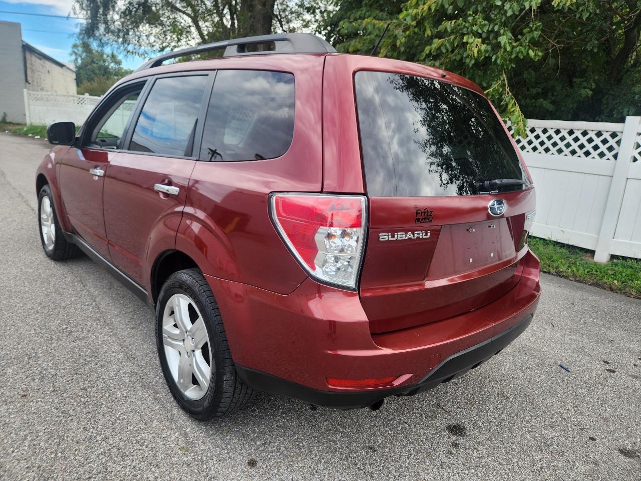 Subaru Forester photo 3