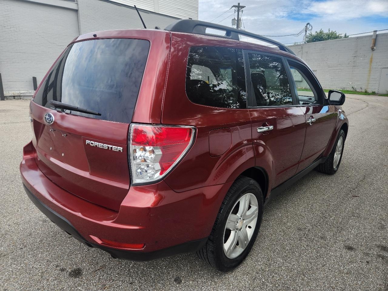 Subaru Forester photo 5