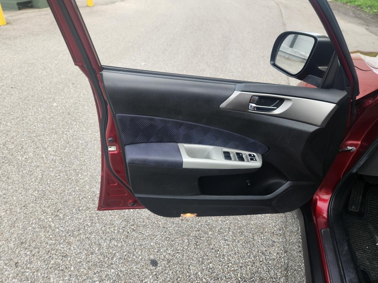 Subaru Forester photo 10