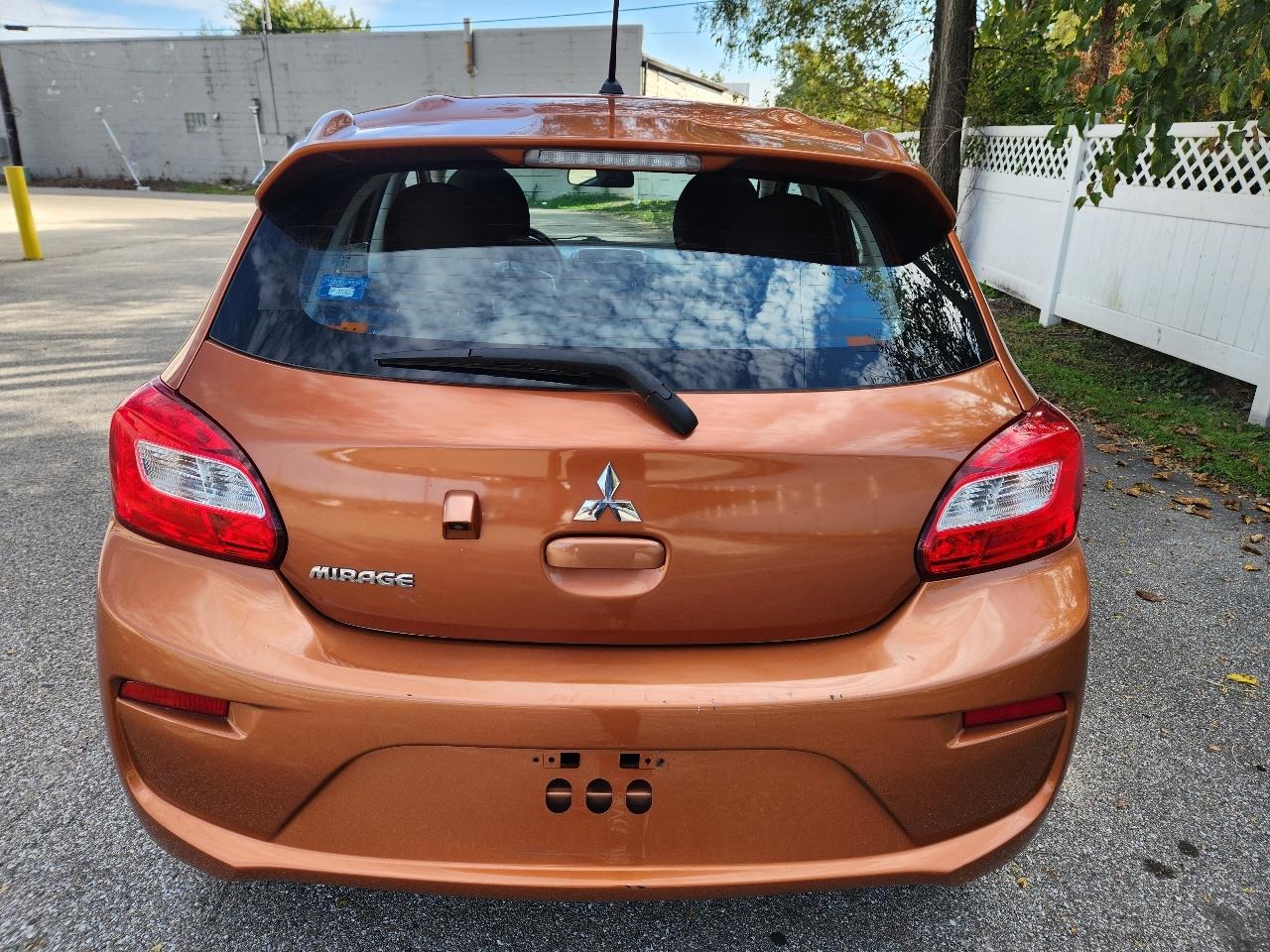 Mitsubishi Mirage ES 5M 2020
