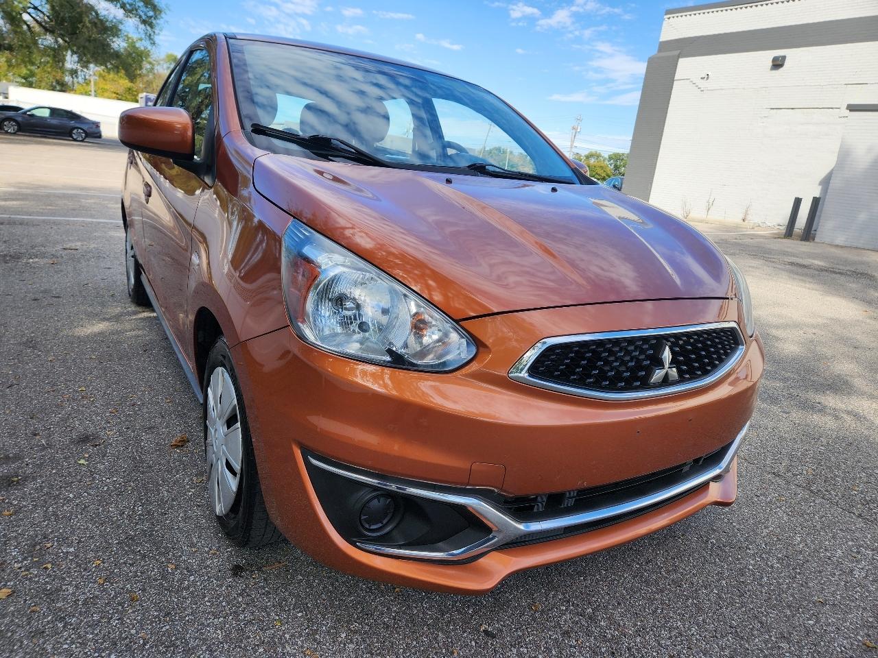 Mitsubishi Mirage ES 5M 2020