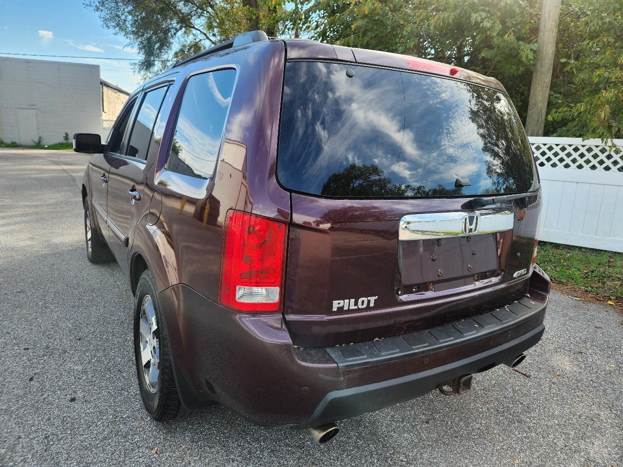 Honda Pilot Touring 4WD with DVD 2009