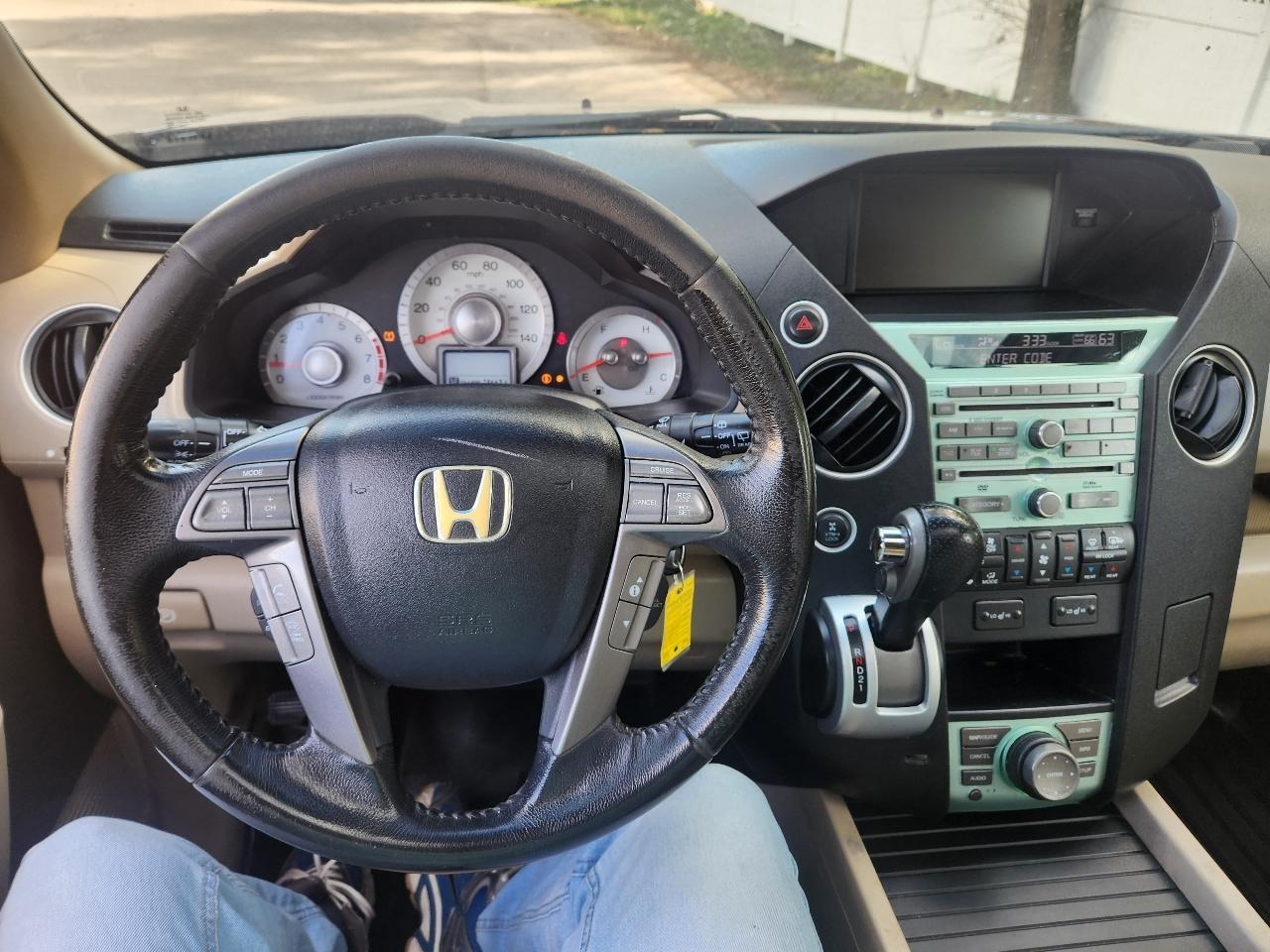 Honda Pilot Touring 4WD with DVD 2009