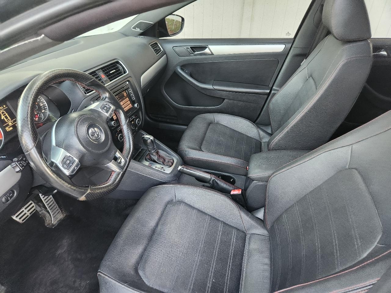Volkswagen Jetta 2.0T GLI 2012