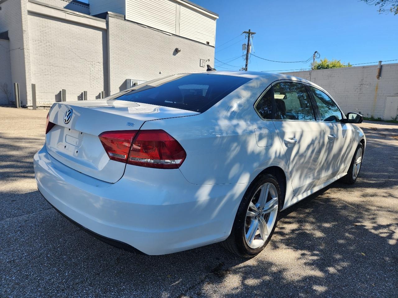 Volkswagen Passat 2.5L SE AT 2013
