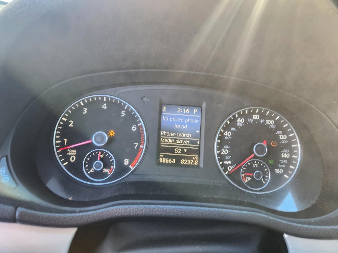 Volkswagen Passat 2.5L SE AT 2013