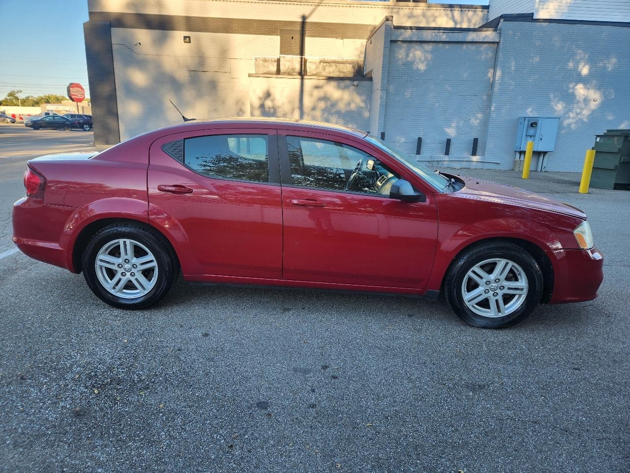 Dodge Avenger Base 2013