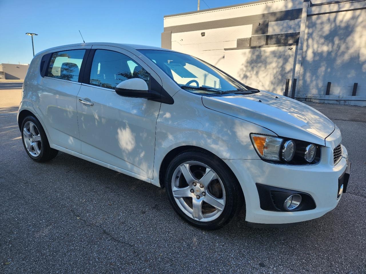 Chevrolet Sonic LTZ 5-Door 2012