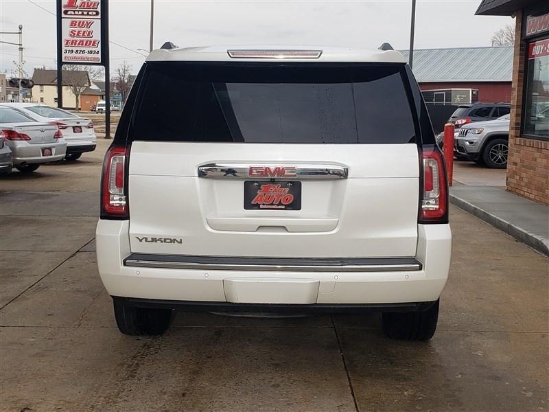 GMC Yukon Denali  2016