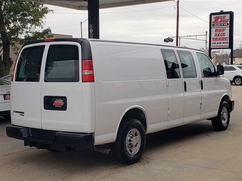 Chevrolet Express 3500  2015 Chevrolet Express 3500  2015