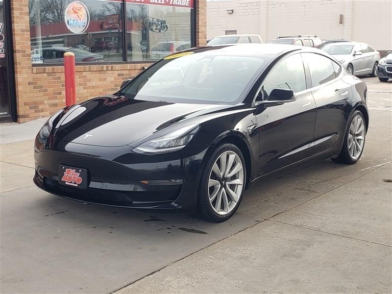 Tesla Model 3  2018