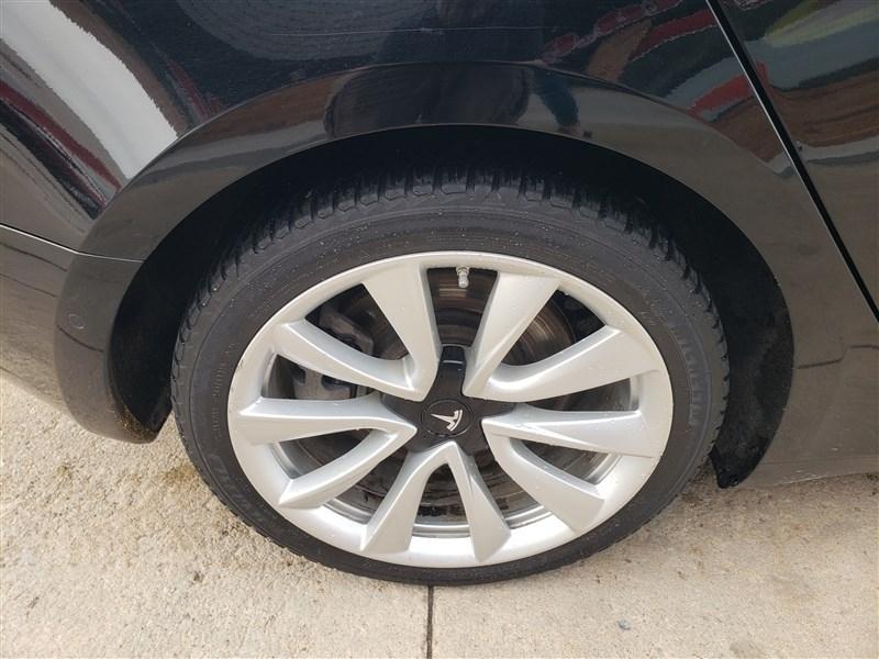 Tesla Model 3  2018