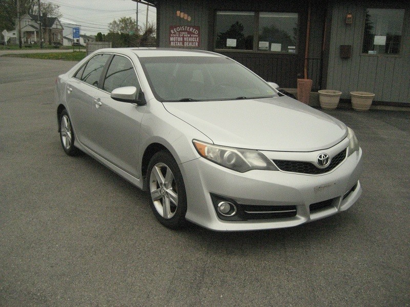 Used 2013 Toyota Camry SE for Sale in Rochester NY 14606 Ultimate Auto Spot