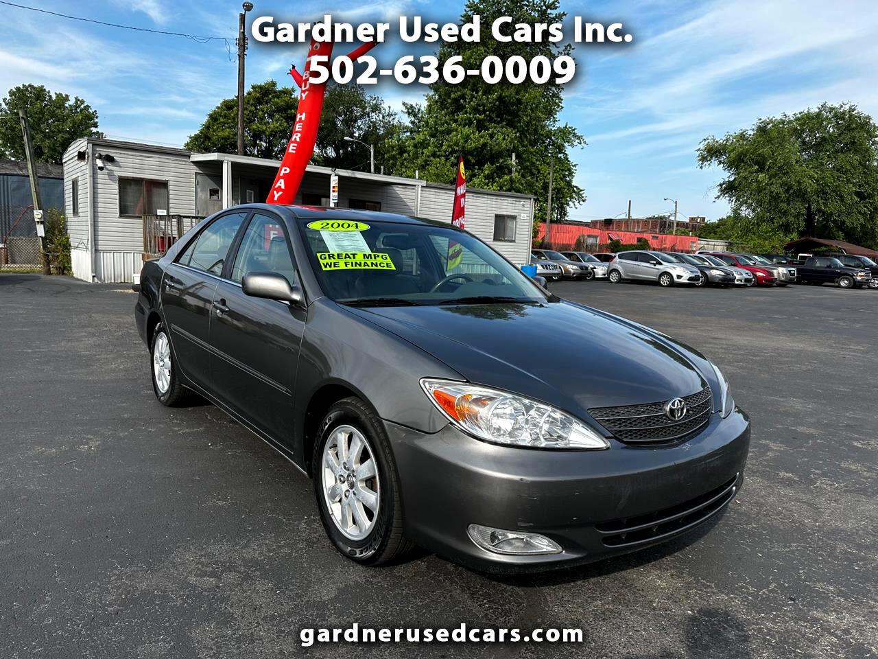 Toyota Camry 4dr Sdn XLE Auto (Natl) 2004