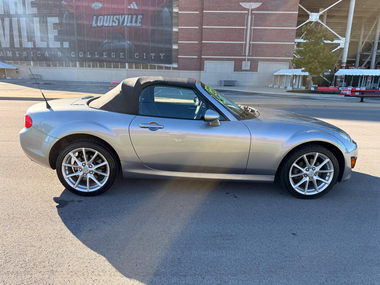 Mazda MX-5 Miata 2dr Conv Auto Touring 2009 Mazda MX-5 Miata 2dr Conv Auto Touring 2009