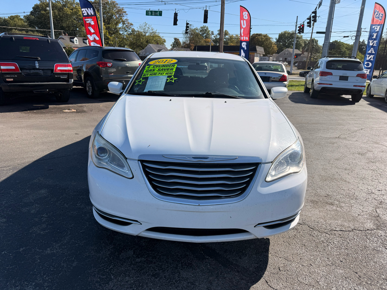 Chrysler 200 4dr Sdn Touring 2012 Chrysler 200 4dr Sdn Touring 2012