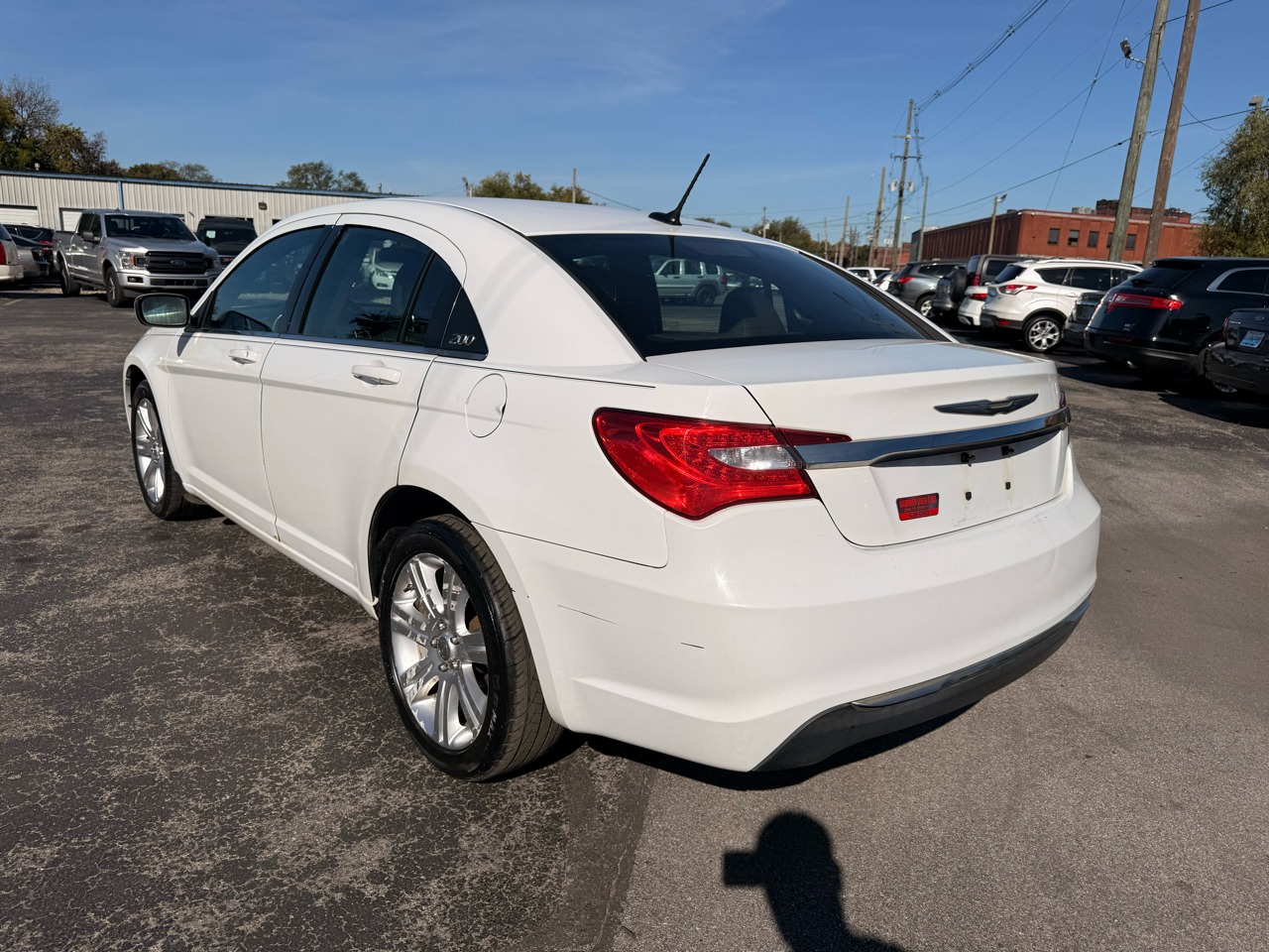 Chrysler 200 4dr Sdn Touring 2012 Chrysler 200 4dr Sdn Touring 2012