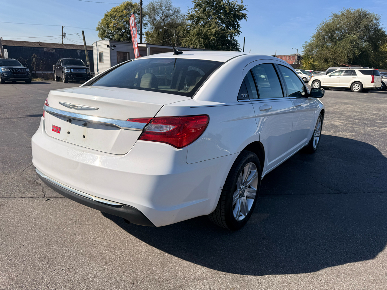 Chrysler 200 4dr Sdn Touring 2012 Chrysler 200 4dr Sdn Touring 2012