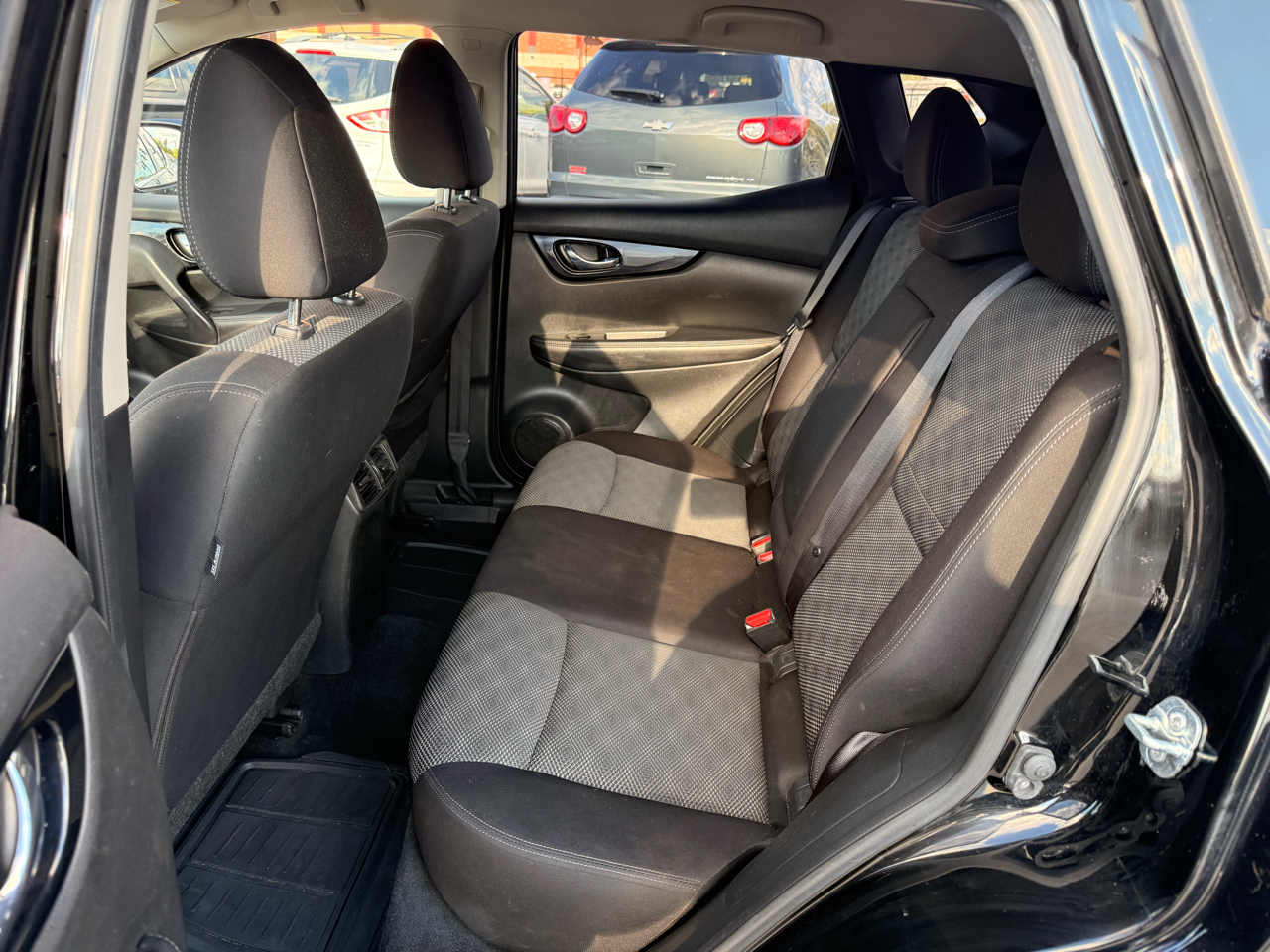 Nissan Rogue Sport AWD SV 2017 Nissan Rogue Sport AWD SV 2017