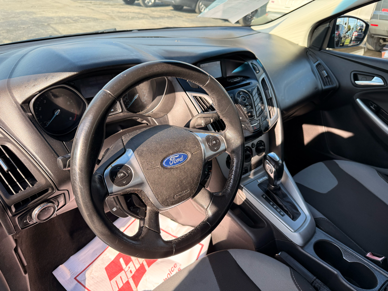 Ford Focus 4dr Sdn SE 2012 Ford Focus 4dr Sdn SE 2012