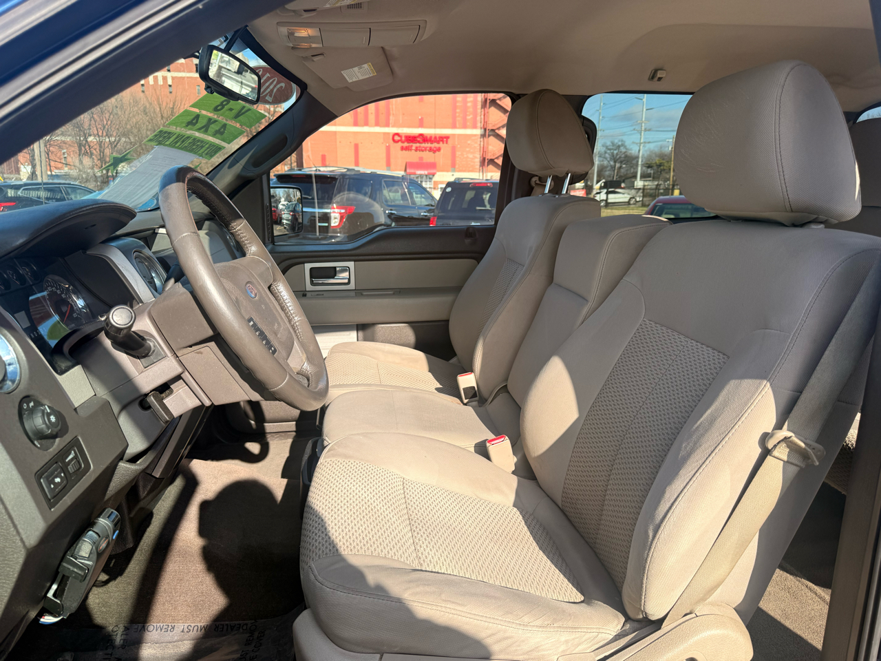 Ford F-150 SuperCrew 139" XLT 4WD 2010