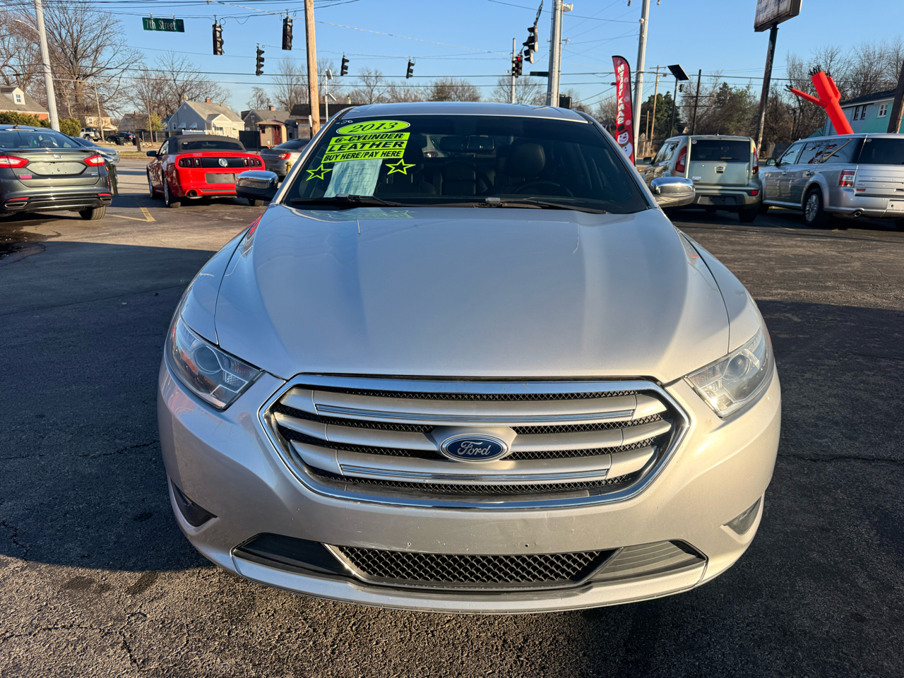 Ford Taurus 4dr Sdn Limited FWD 2013
