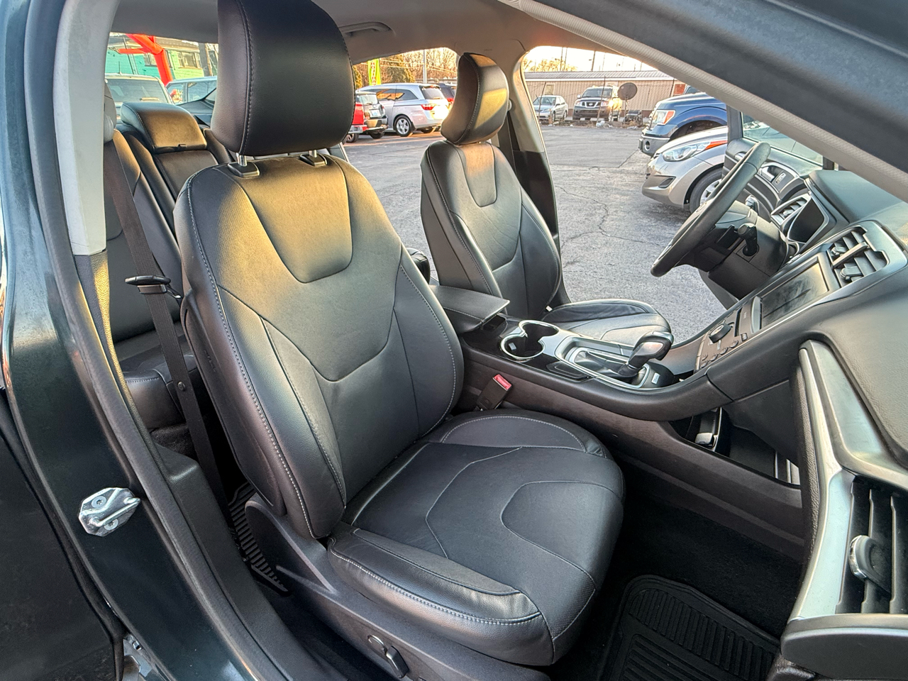 Ford Fusion 4dr Sdn Titanium AWD 2016