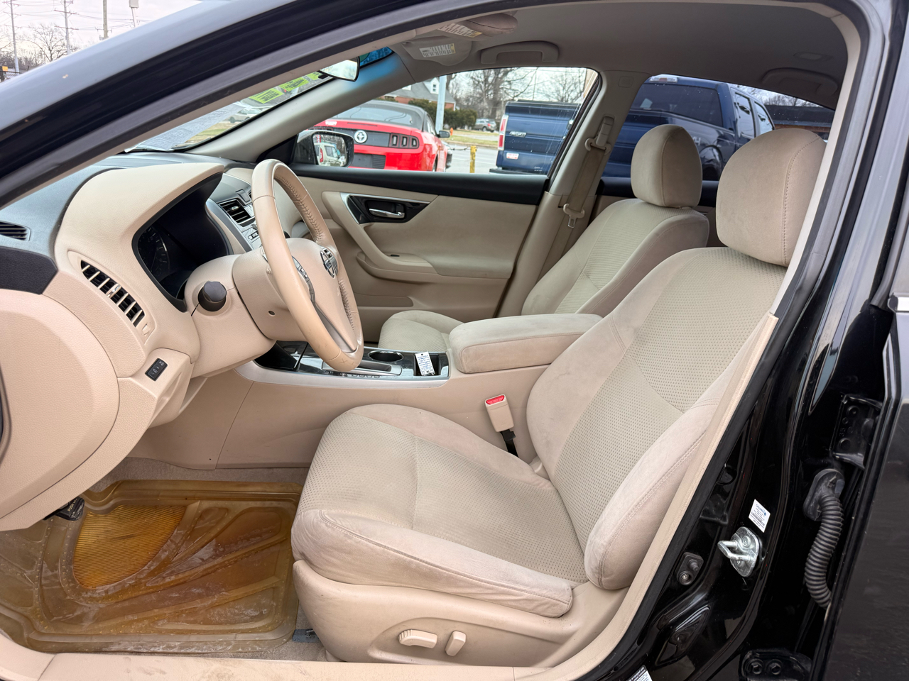 Nissan Altima 4dr Sdn I4 2.5 SV 2014