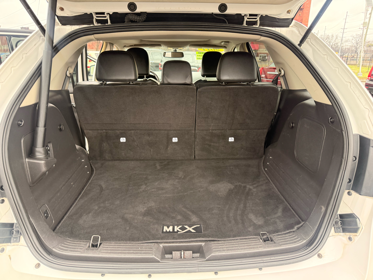 Lincoln MKX AWD 4dr 2011