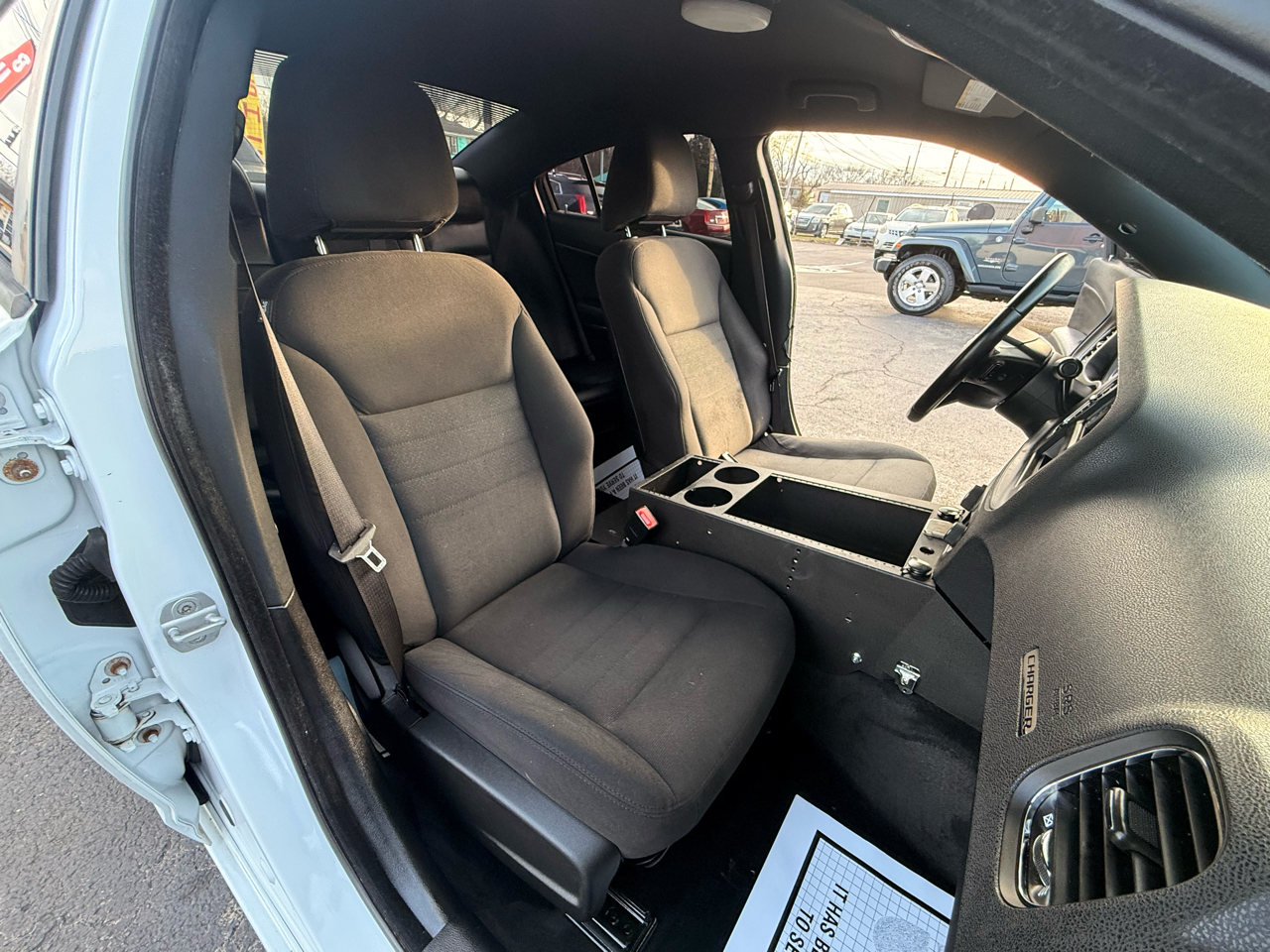 Dodge Charger 4dr Sdn Police RWD 2012