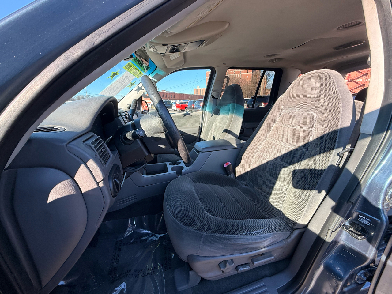 Ford Explorer 4dr 114" WB XLT 4WD 2002