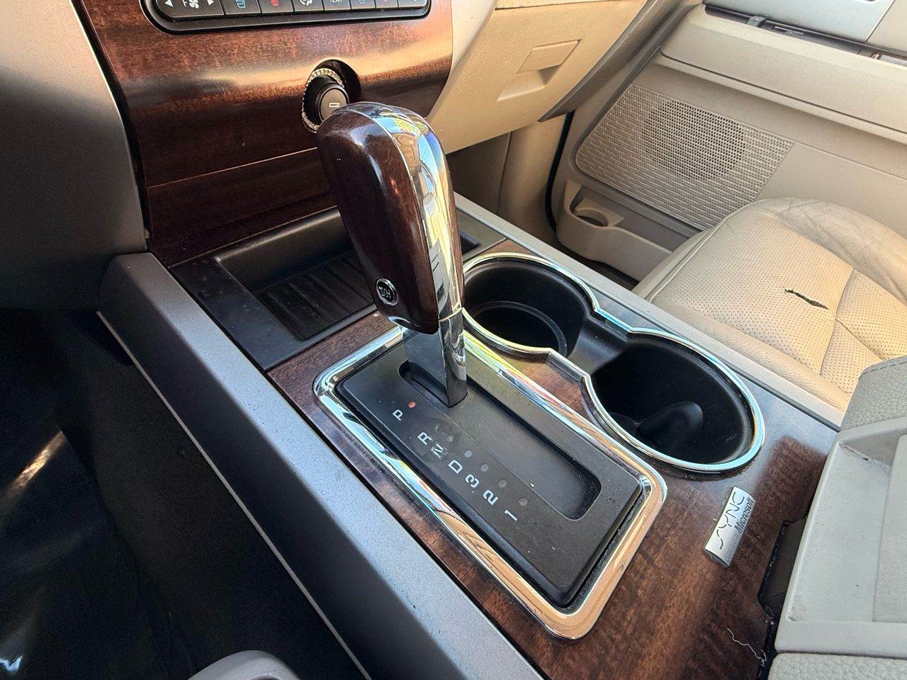 Ford Expedition 2WD 4dr Limited 2010