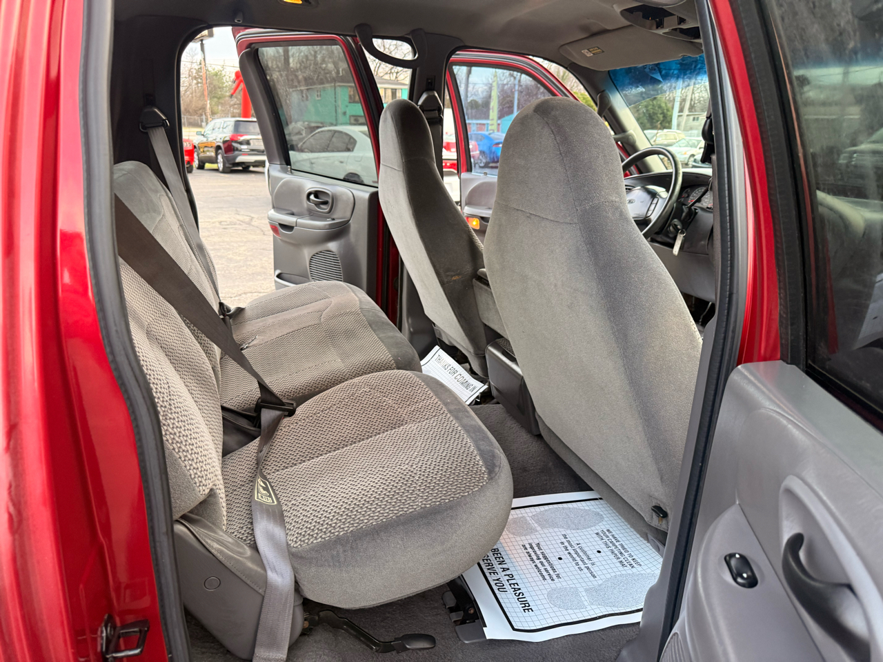 Ford F-150 SuperCrew Crew Cab 139" XLT 2001