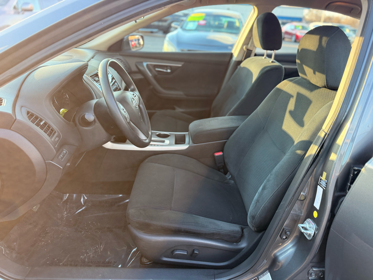 Nissan Altima 4dr Sdn I4 2.5 2015