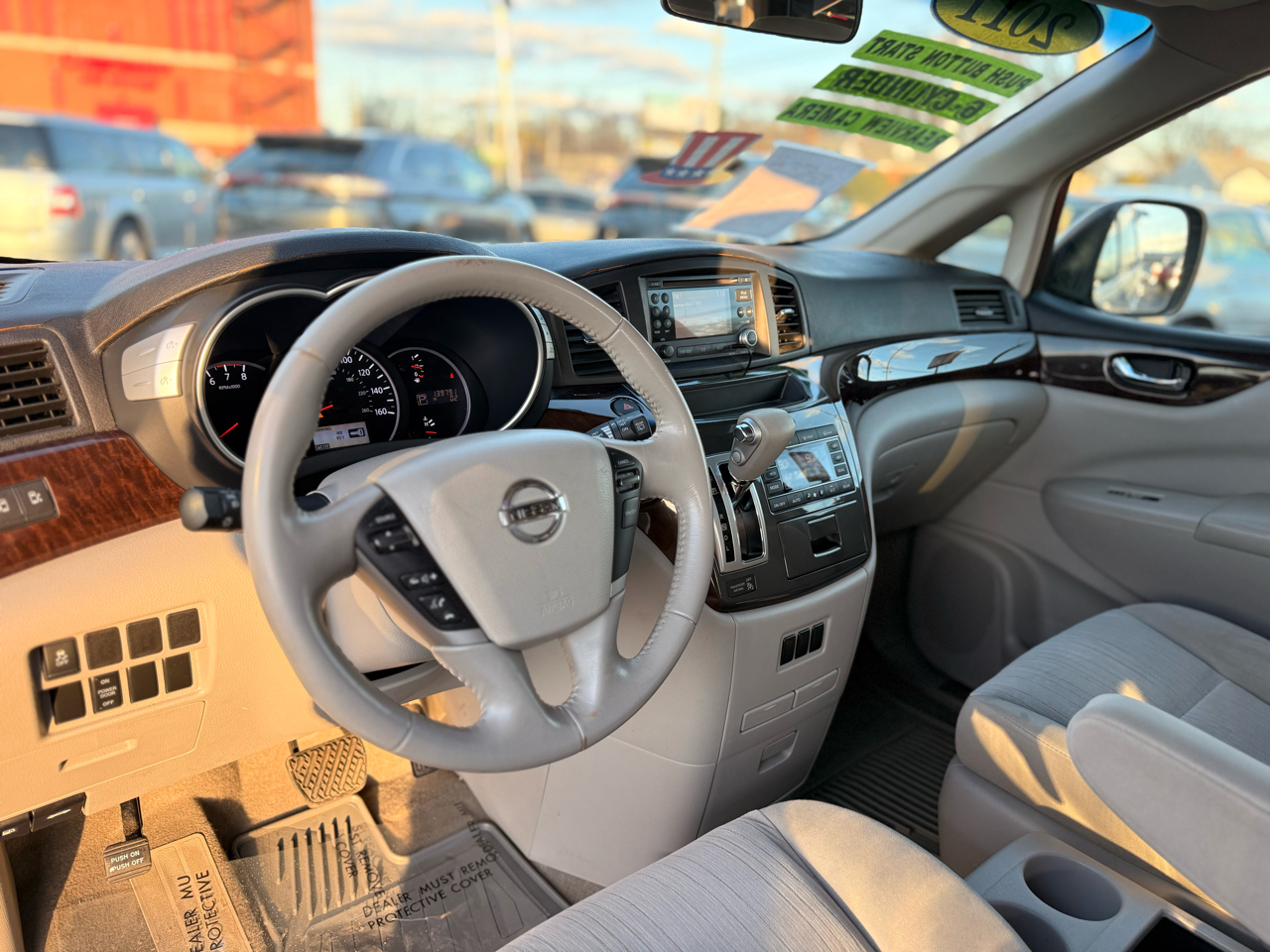 Nissan Quest 4dr SV 2011